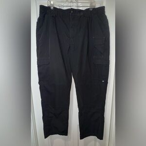 Propper brand Men's tactical Black Cargo Pants. Size 42/32. GUC